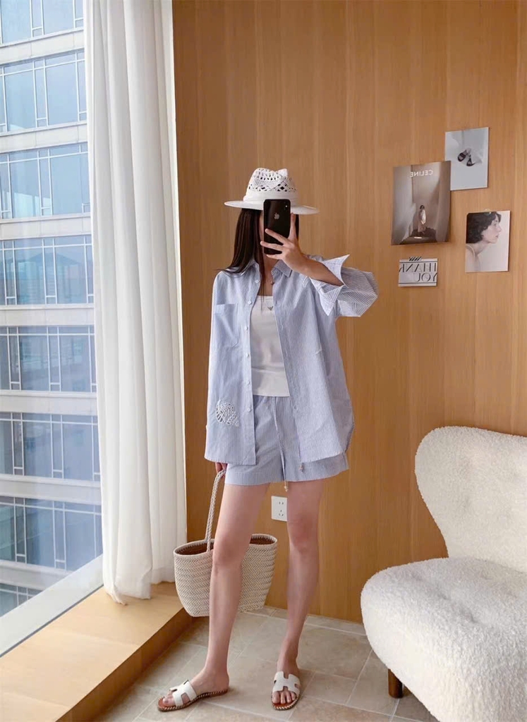 Set ICICLE kẻ xanh Sơ mi mix Quần short ren chỉ trắng