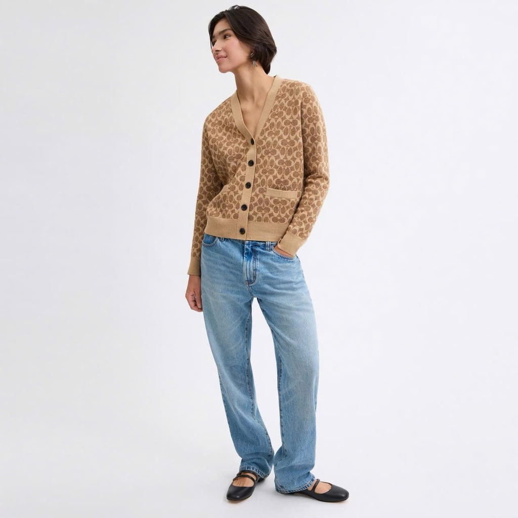 Áo khoác cardigan COACH cổ chữ V dáng rộng đặc trưng