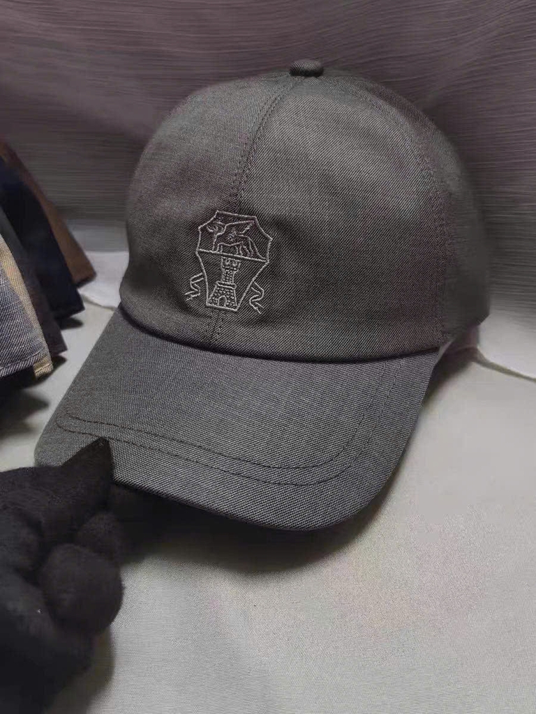Mũ lưỡi chai BRUNELLO CUCINELLI có logo