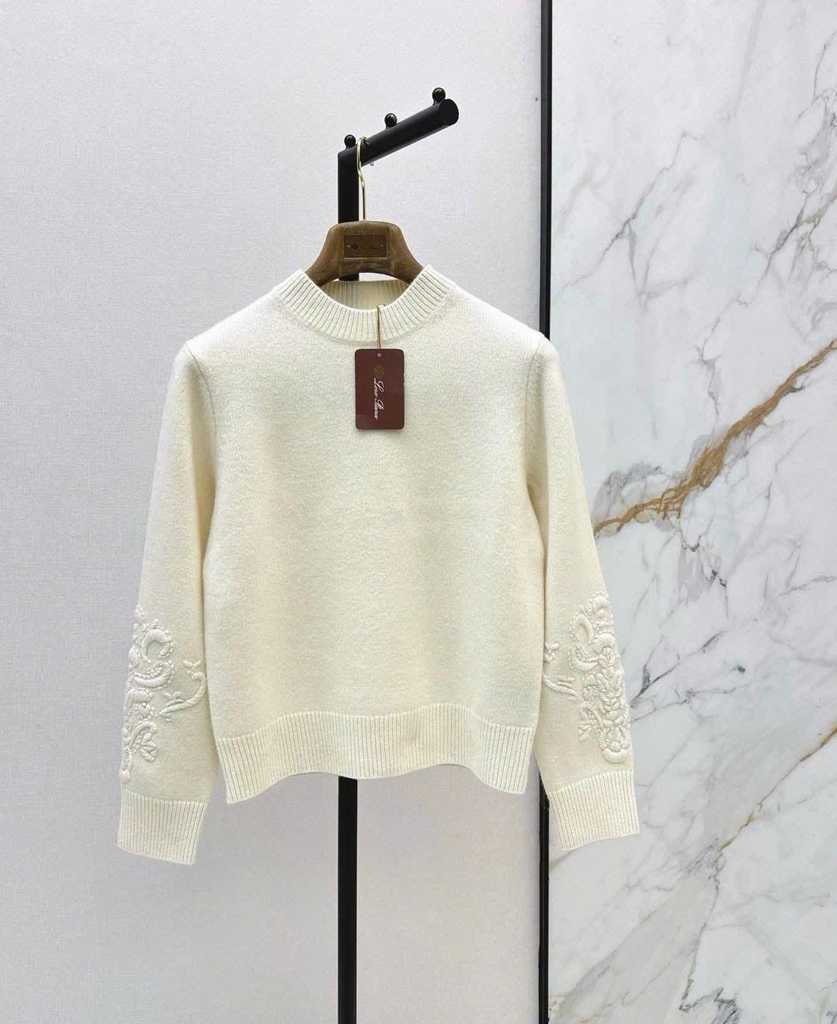 Áo len Loro Piana baby cashmere cổ tròn 2 màu