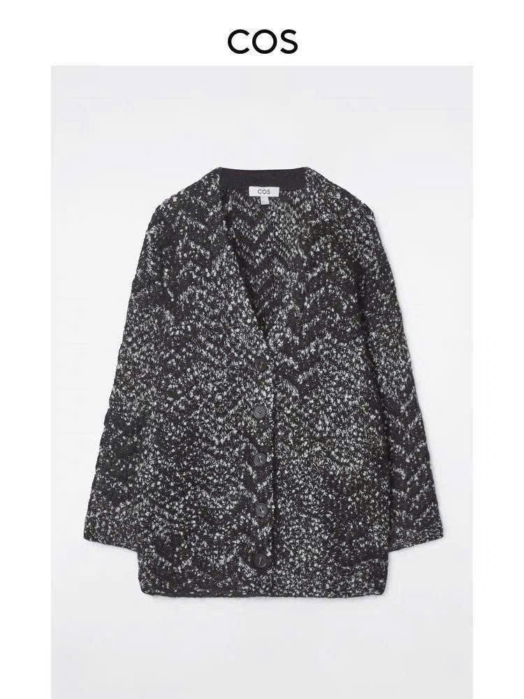 Cardigan COS len thừng màu muối tiêu dáng loose