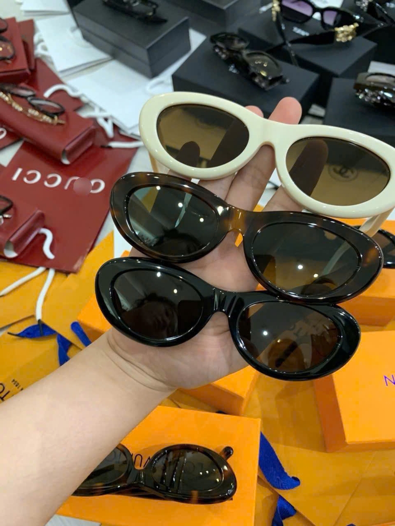 Kính LV Fame oval sunglasses Z1981E (sz54)