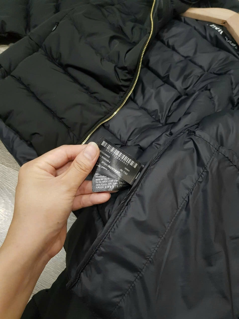Áo khoác phao Zara dáng ngắn