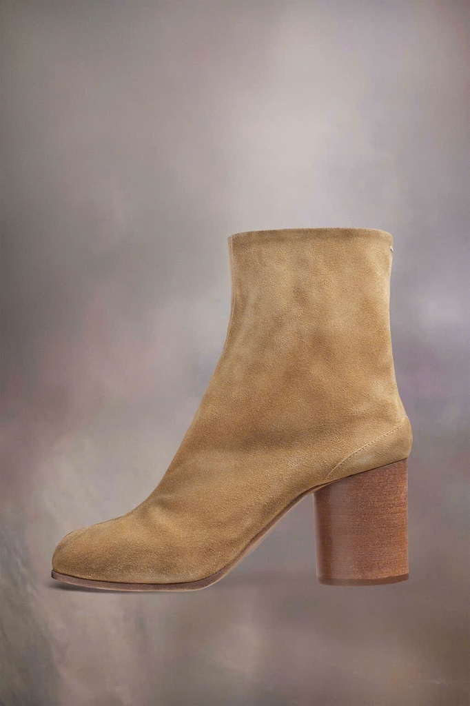 Tabi ankle boots