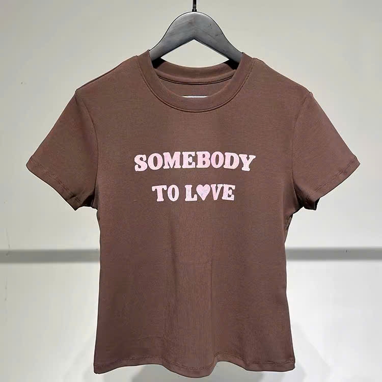 T-shirt Mo&Co chữ Somebody to love 3 màu