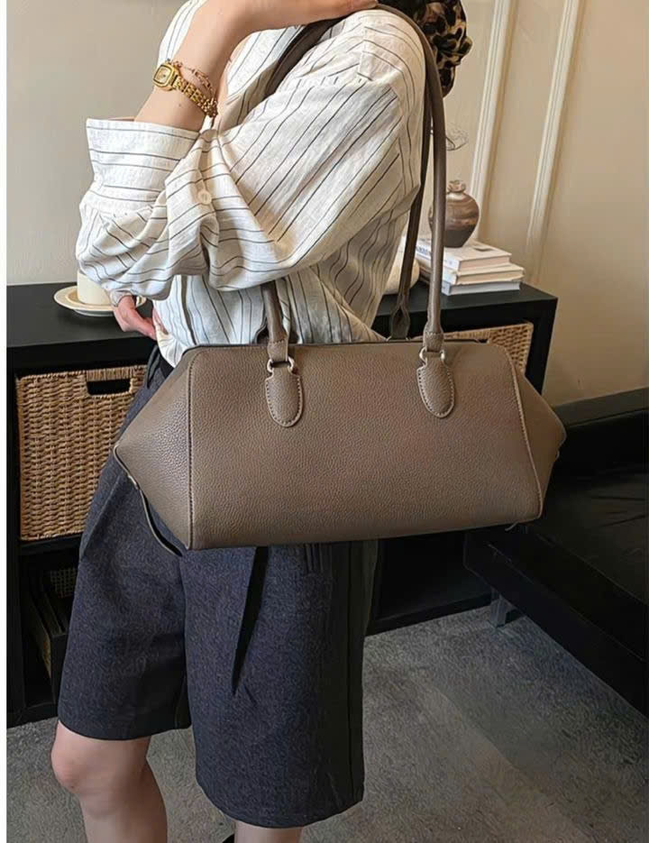 Túi the Row East West bowling bag
