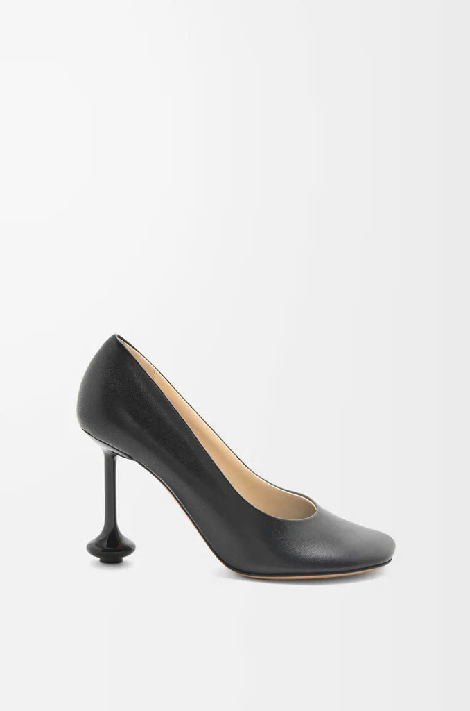 Toy pump LOEWE in goatskin