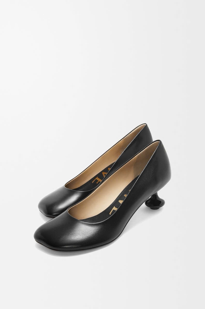 Toy pump LOEWE in goatskin