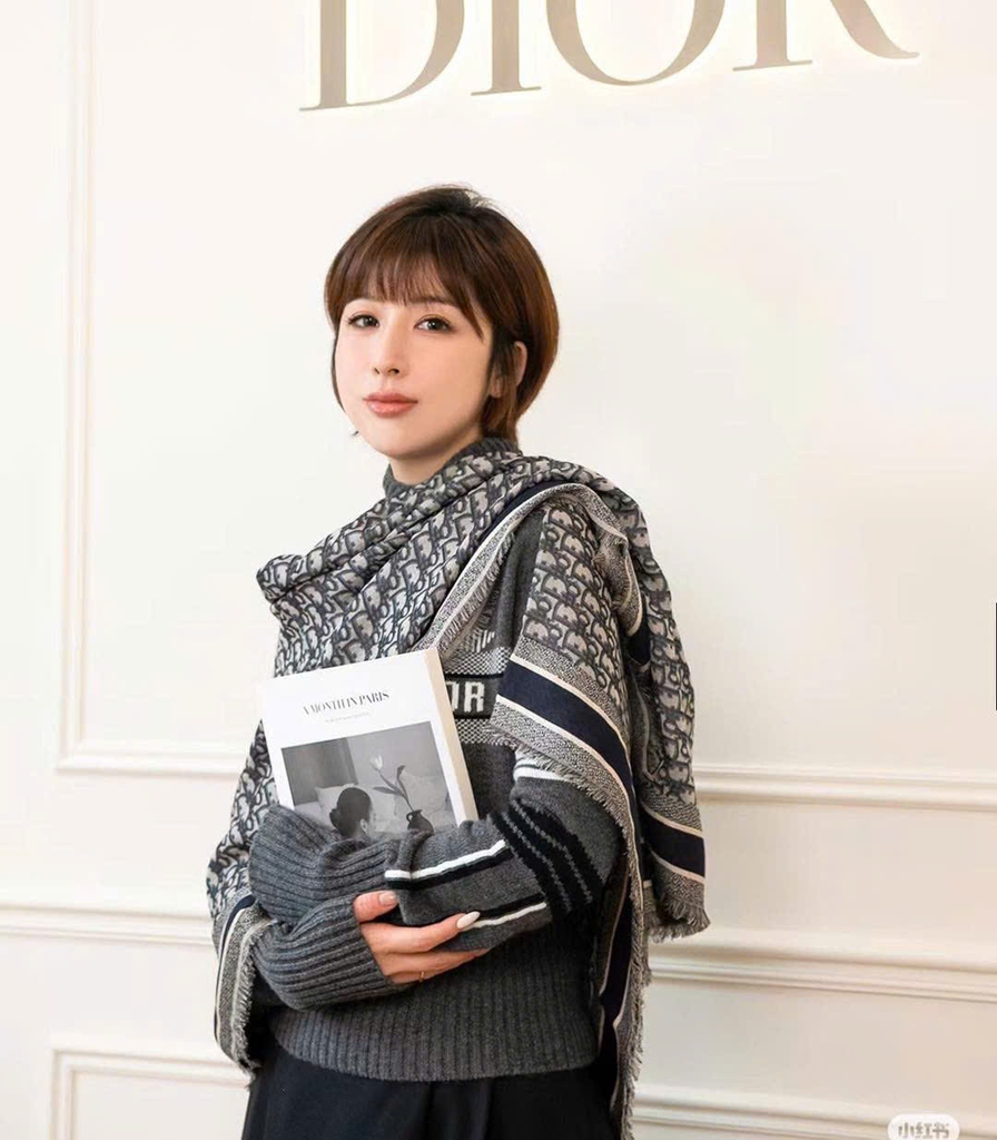 Khăn DIOR hoạ tiết monogram 42% wool 42% silk 16 cotton
