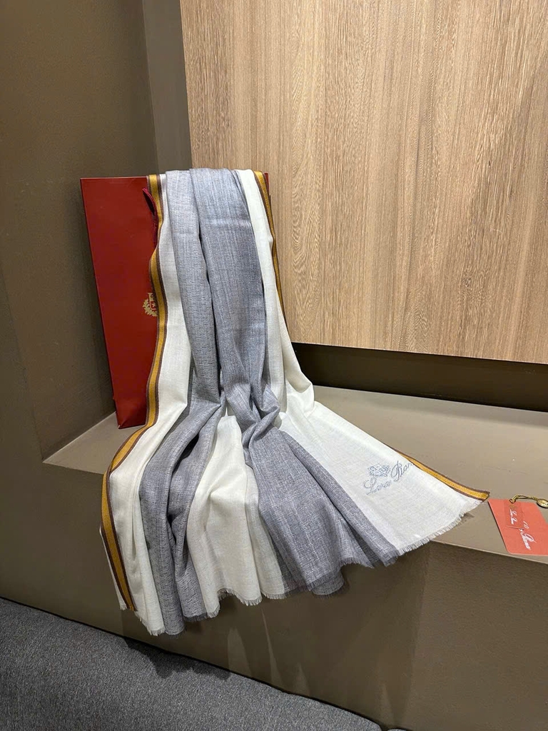 Khăn Loro Piana viền kẻ 100% cashmere
