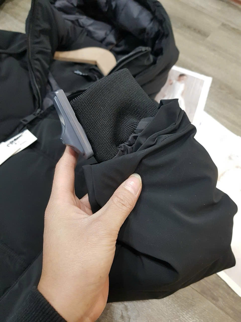 Áo phao Zara dáng lửng