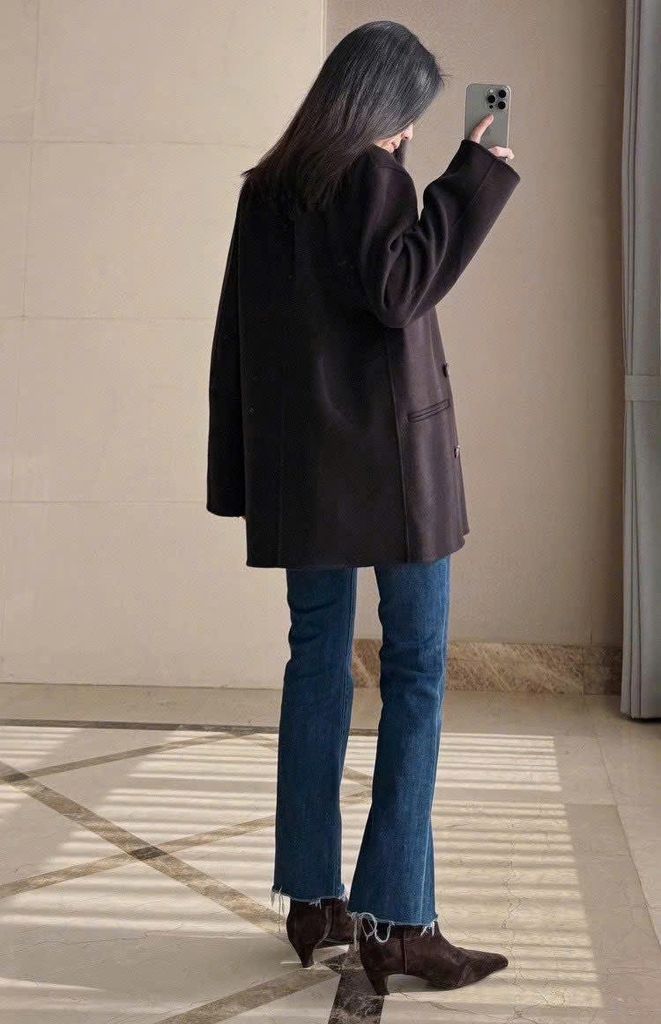 Coat dạ ép dáng lửng TOTEME