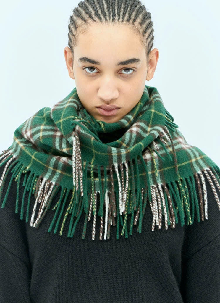 Khăn choàng cashmere kẻ caro có tua rua
