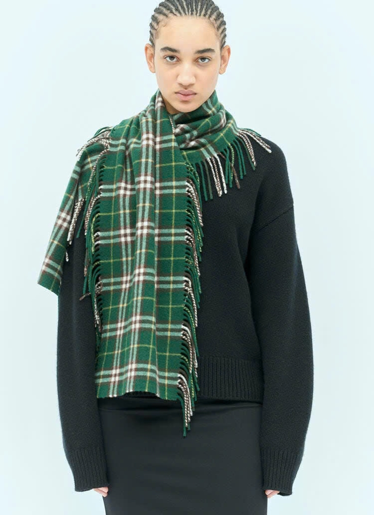 Khăn choàng cashmere kẻ caro có tua rua
