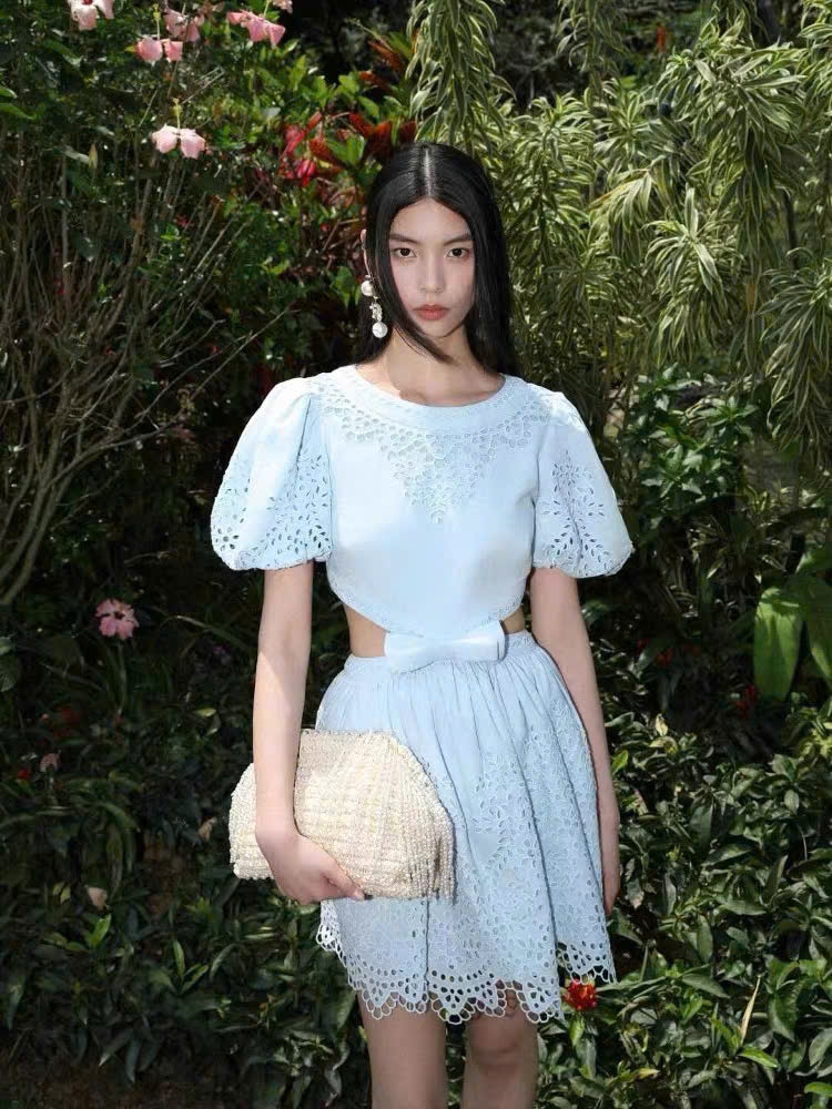 Váy Sel-Portrait màu tím ren dập cut-out dáng ngắn