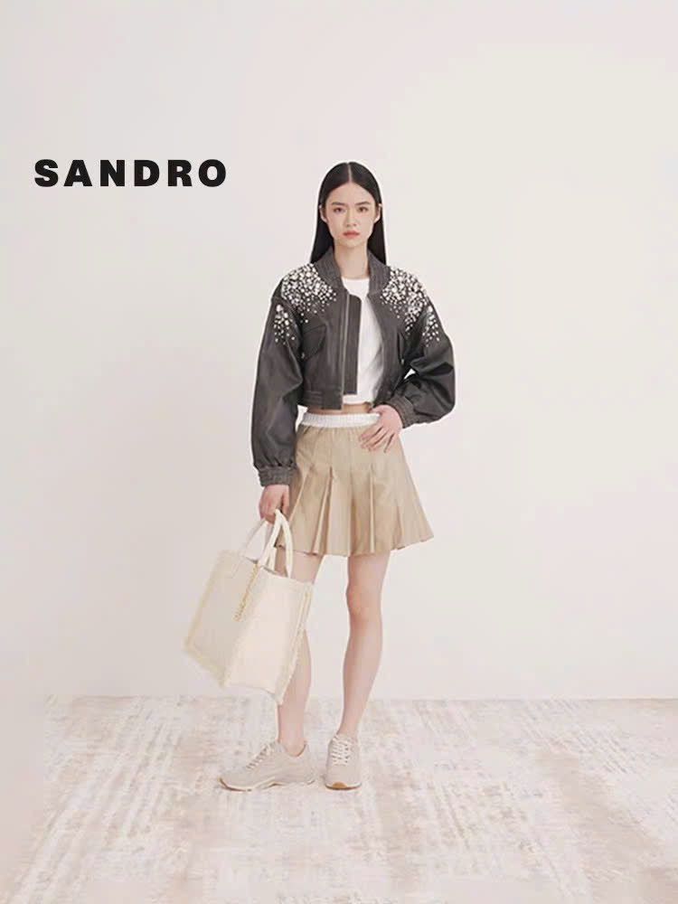 Áo Sandro trắng đệm vai sát nách dáng crop