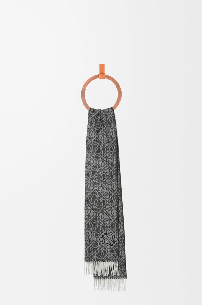 Khăn quàng cổ đảo chữ bằng len và cashmere