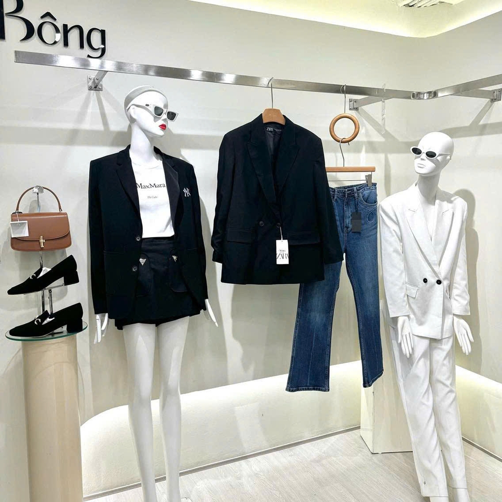 Blazer trắng Zara