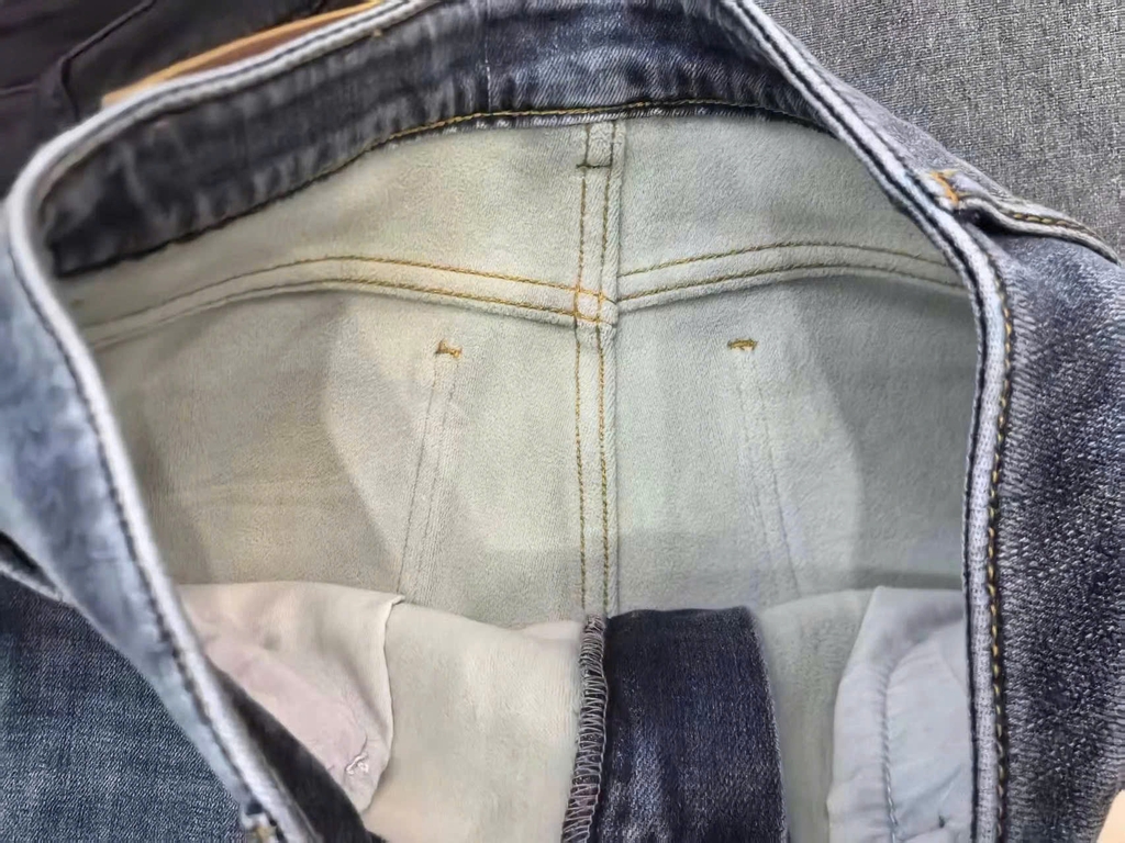 Quần denim ICICLE suông lót lông