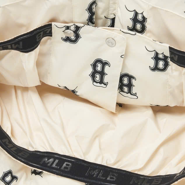 Áo phao MLB bo chun mũ màu trắng