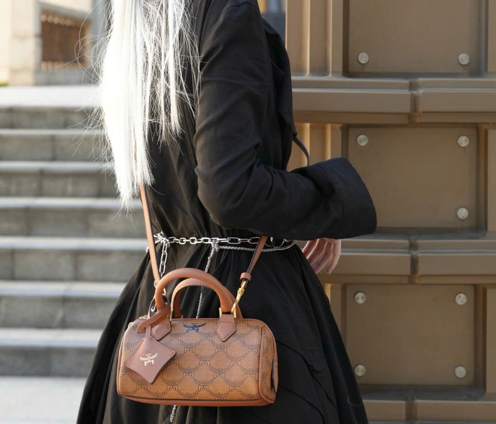 Ella Boston Bag In Lauretos