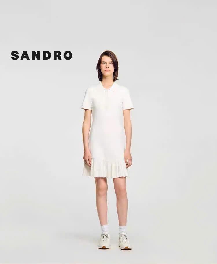 Đầm len Sandro trắng cổ bẻ chân xếp ly