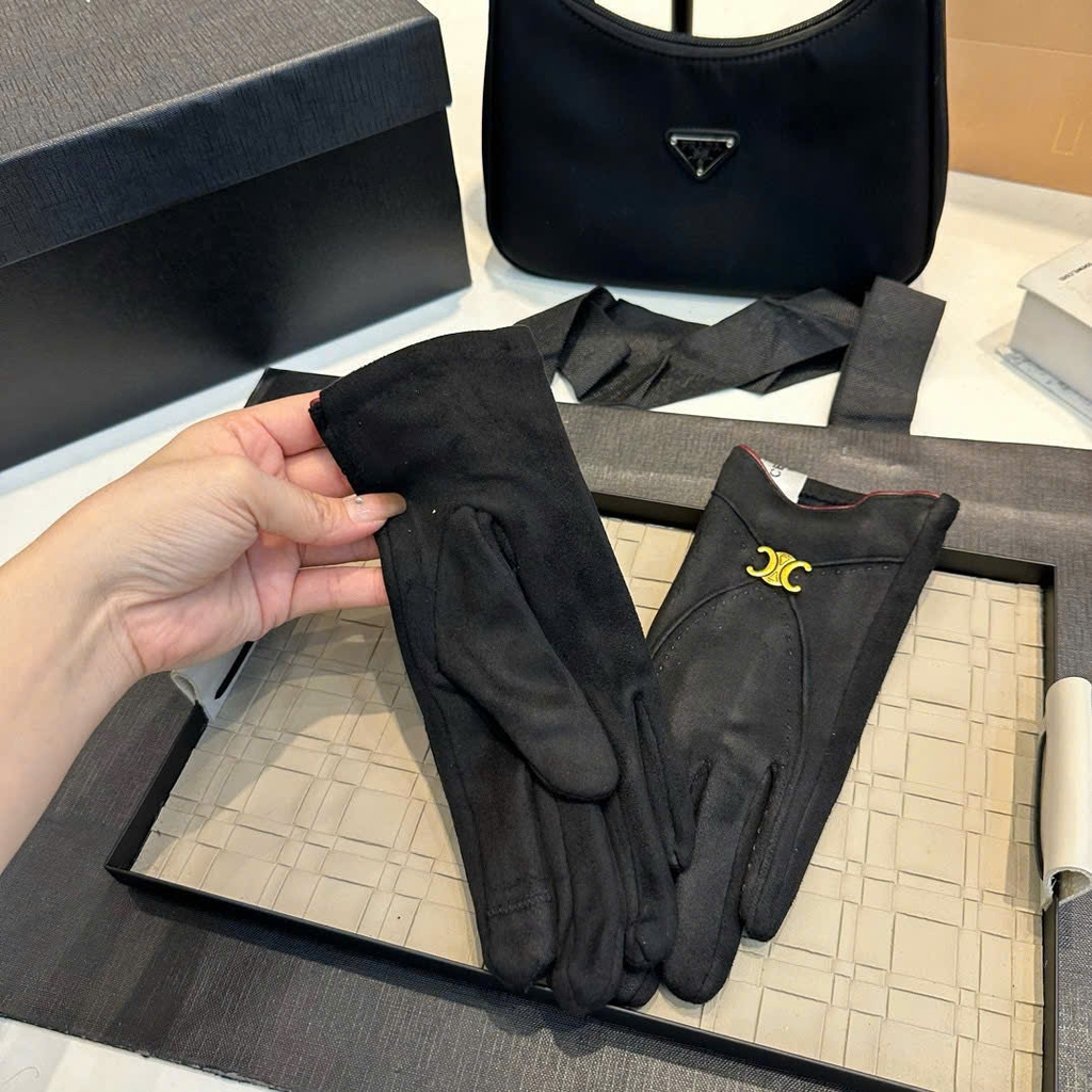 Găng tay da lộn Celine logo 4 màu