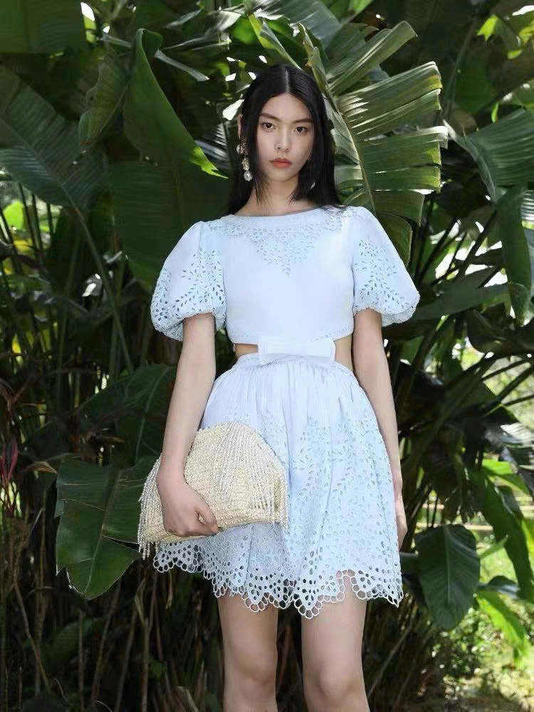 Váy Sel-Portrait màu tím ren dập cut-out dáng ngắn