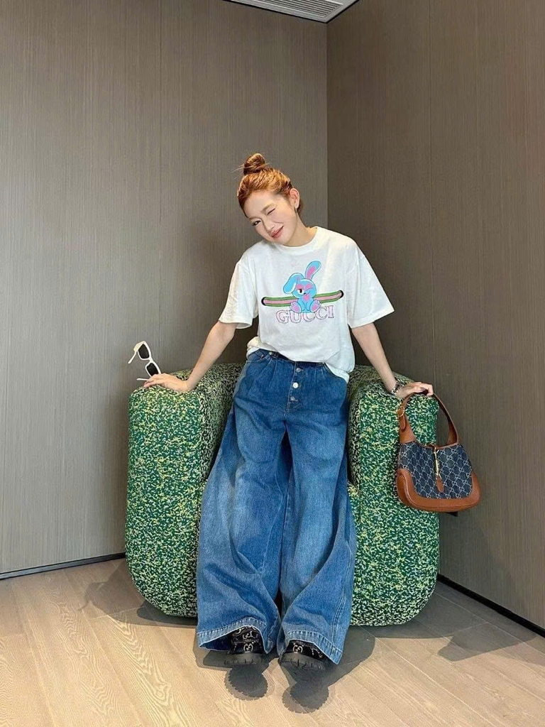 Tshirt Gucci logo thỏ 2 màu