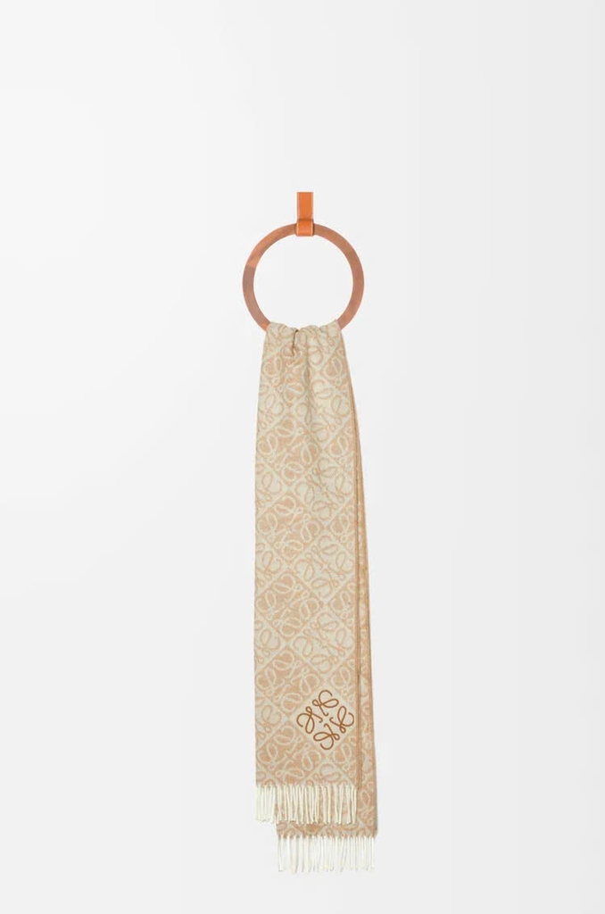 Khăn quàng cổ đảo chữ bằng len và cashmere