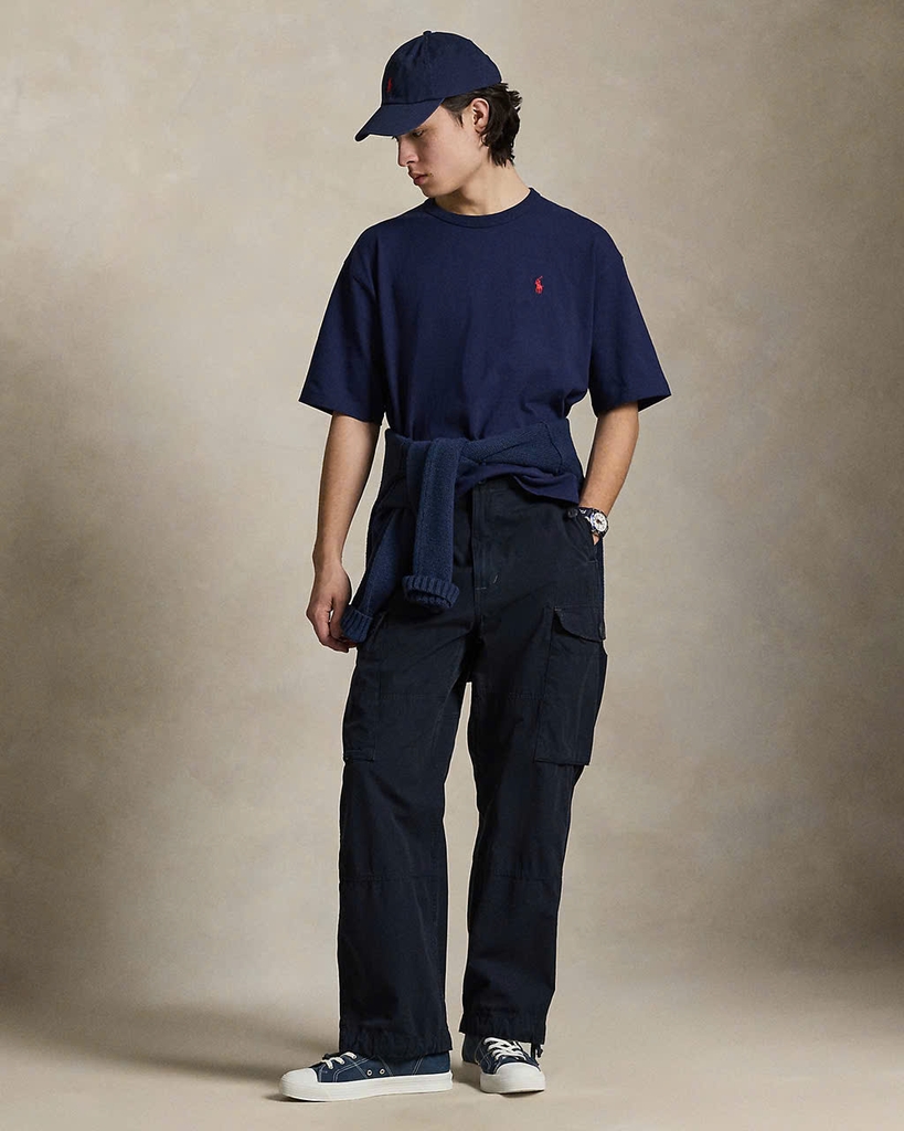 Áo thun cổ tròn dáng rộng thoải mái bằng vải jersey