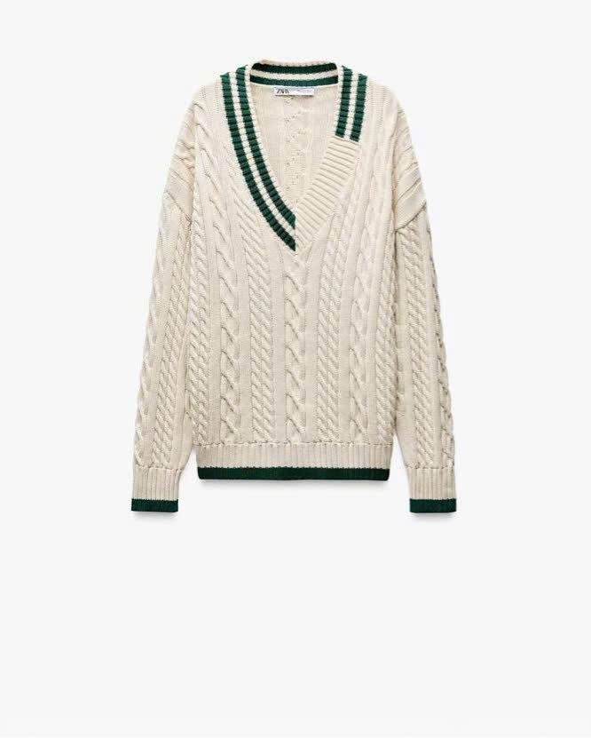 Áo len Zara dáng loose vặn thừng cổ V