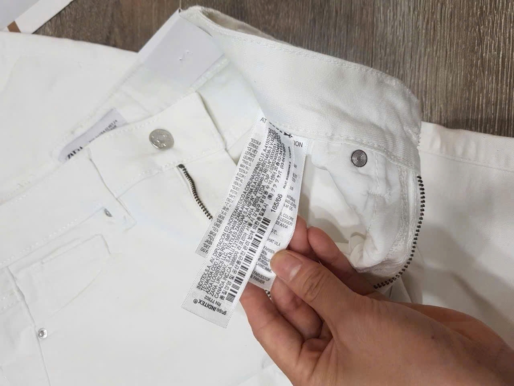 Chân váy jean zara màu trắng dáng chữ A