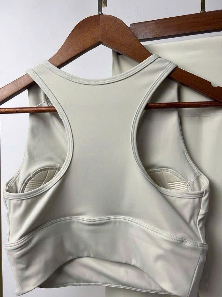 Set YOGA La Perla