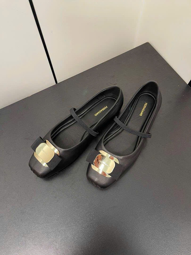 Giày búp bê FERRAGAMO