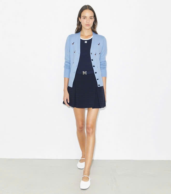 Áo len CDG Tory Burch thêu logo cổ V