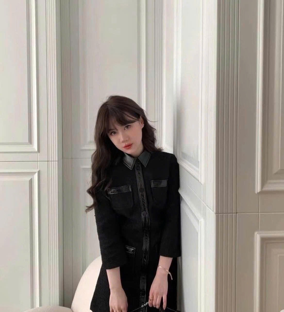 Váy len Maje đen cổ đức