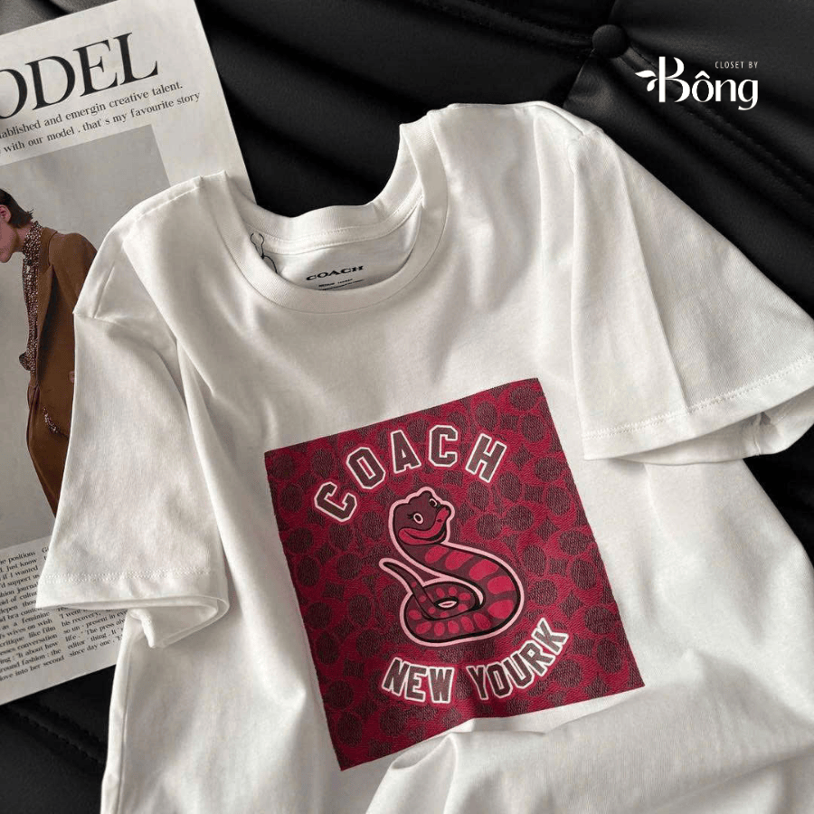 Tshirt COACH màu trắng logo snake