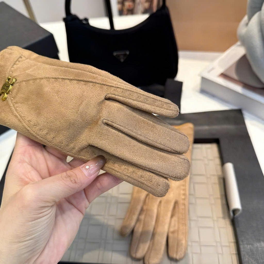 Găng tay da lộn Celine logo 4 màu