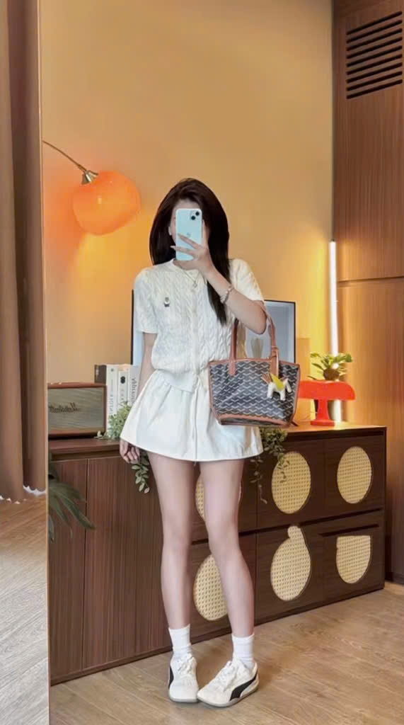 ÁO KHOÁC CARDIGAN TAY NGẮN WHOAU