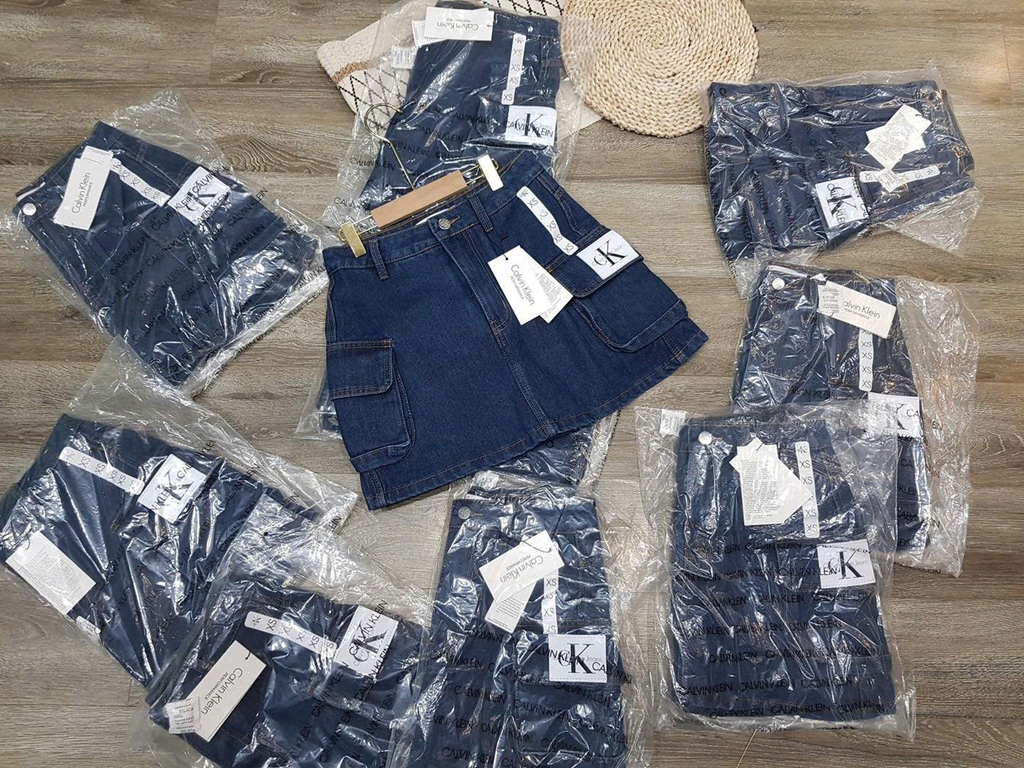 Chân váy túi hộp CK