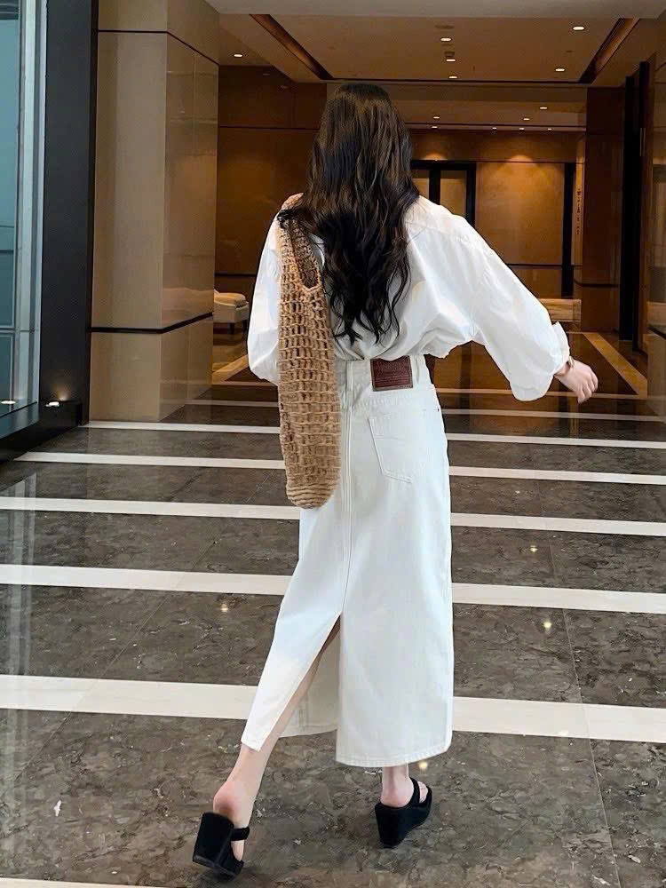 Chân váy jean zara màu trắng dáng chữ A