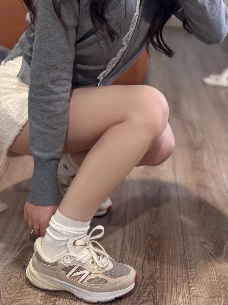 Sneacker LoroPiana collab NB