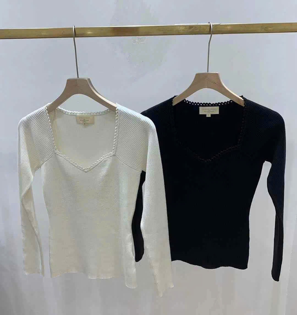 Áo len tăm Sezane cổ tim viền