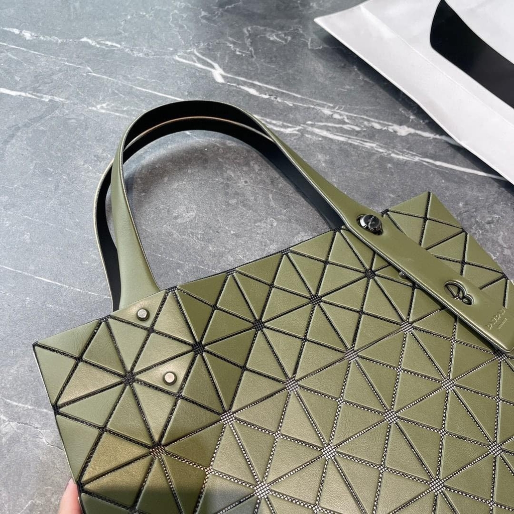 Túi ISSEY MIYAKE sz nhỡ 5 màu