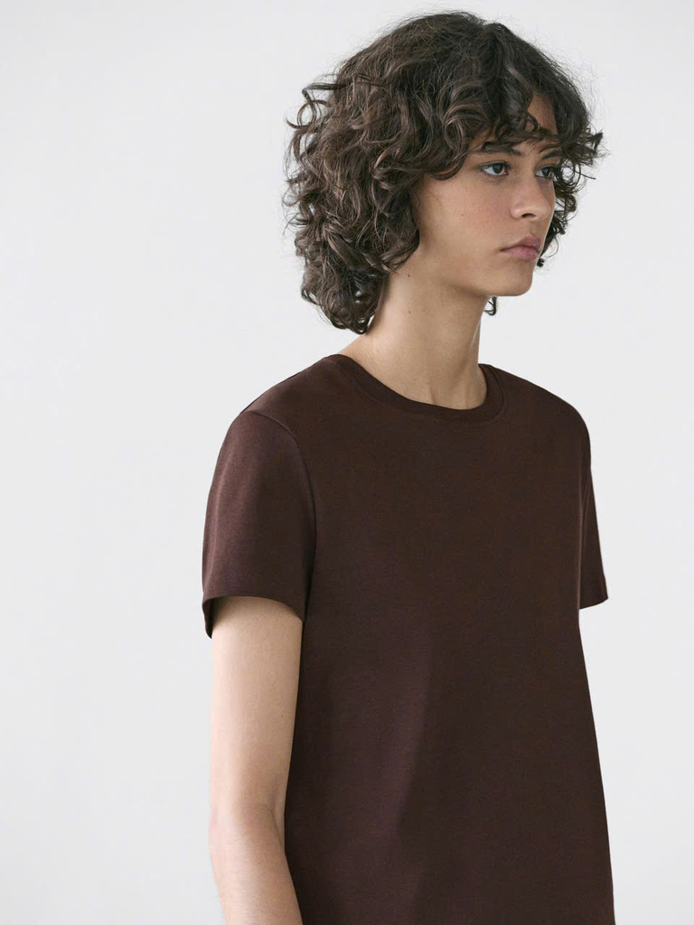 ÁO THUN 100% COTTON VỚI CHI TIẾT ĐƯỜNG MAY