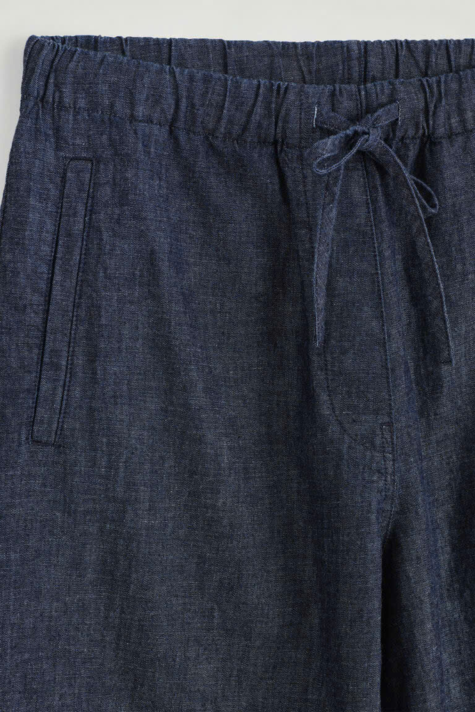 QUẦN JEANS ỐNG RỘNG CÓ DÂY RÚT