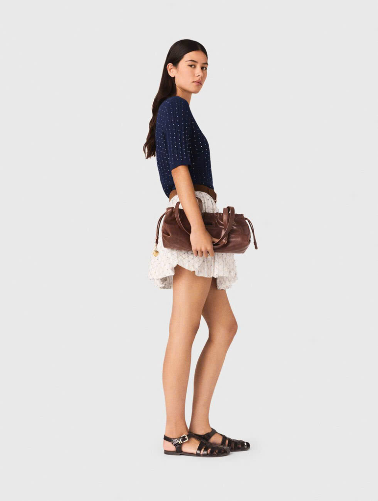 Áo len cổ tròn đính đá