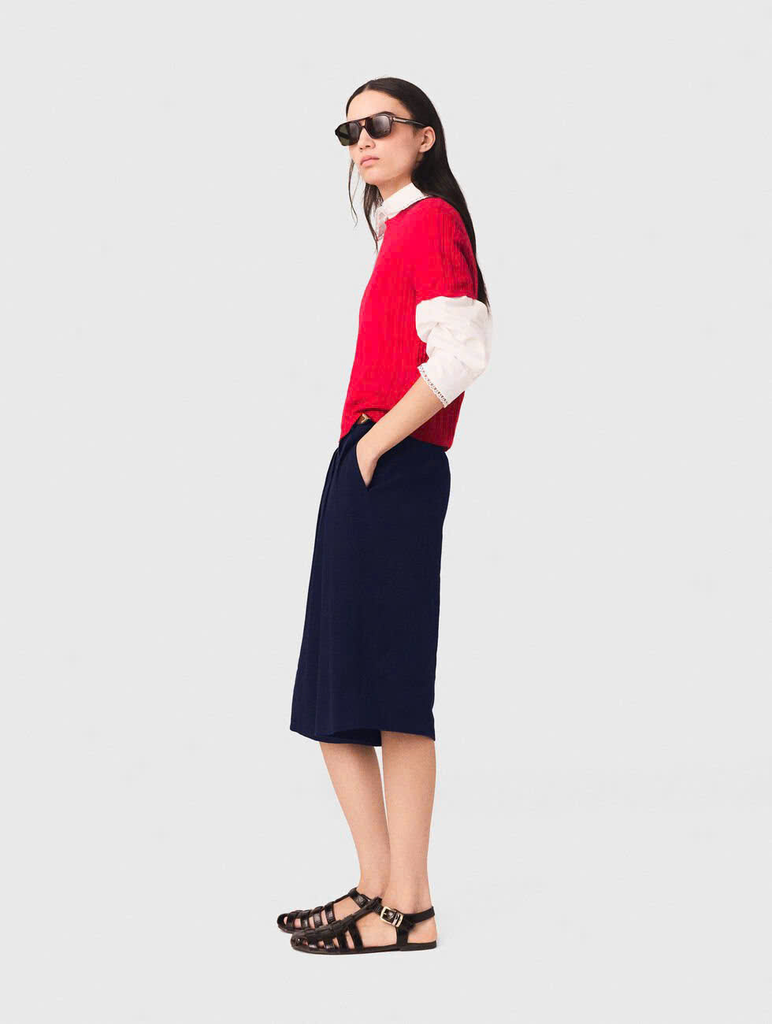 Áo len cổ tròn