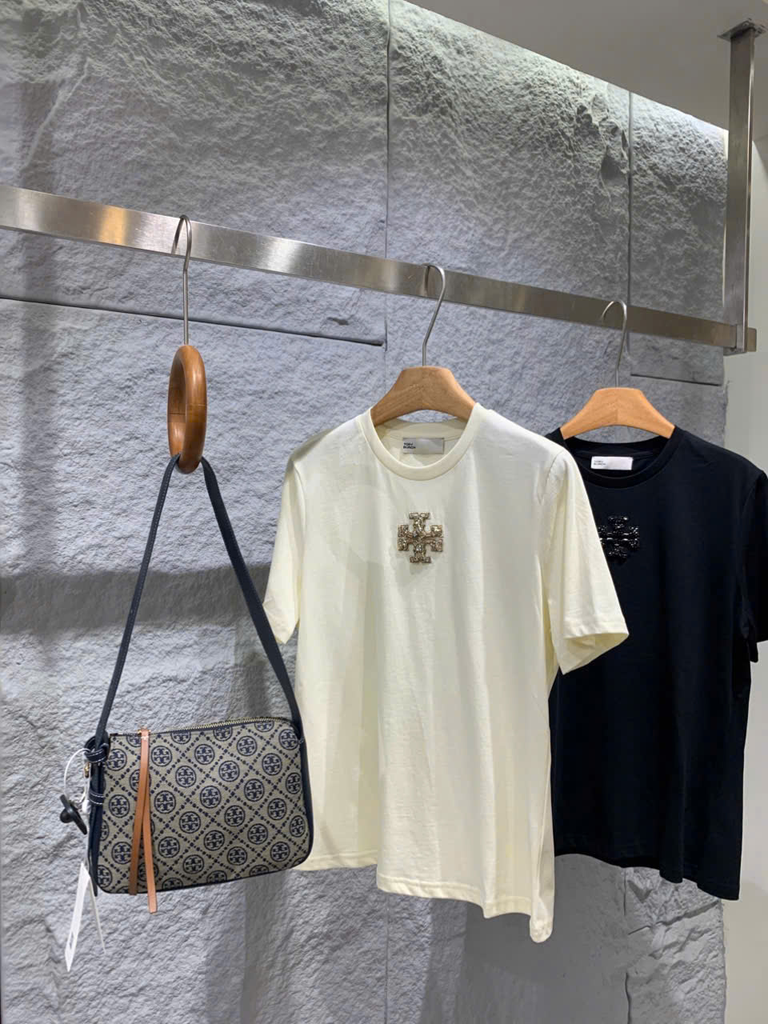 Tshirt TORY BURCH logo đính đá